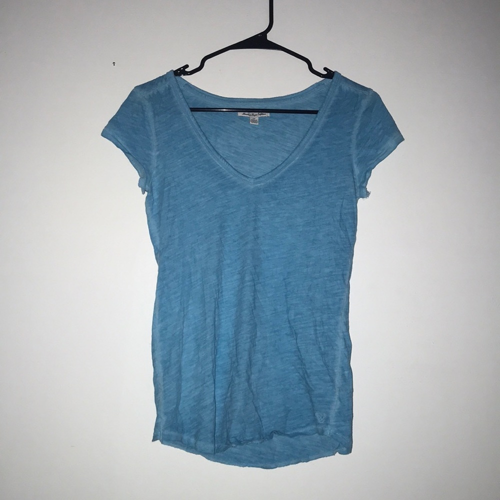 blue american eagle v-neck